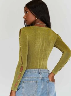 Princess Polly Gianna Long Sleeve Bodysuit Green -Princess Polly Shop 4 e151e2c3 f919 488f abdf 290b5d862632