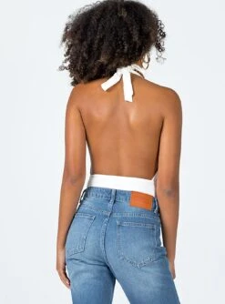 Princess Polly Allie Halter Bodysuit White -Princess Polly Shop 5 modelinfo Cindy us2 94bd7788 7958 439e a52d a36be63a7c0b