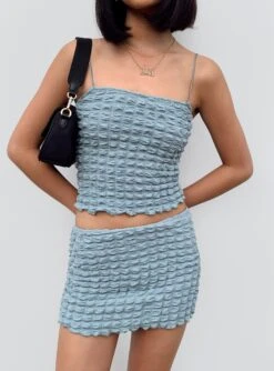 Princess Polly Popcorn Dream Mini Skirt Blue -Princess Polly Shop 5 modelinfo Elle us4 4cd5f158 5bce 4d98 b516 e463408c072e