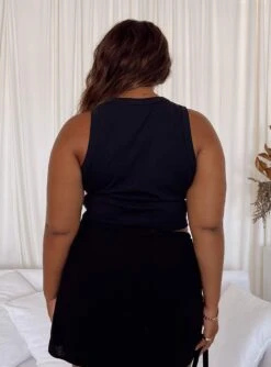 Ashland Top Black Curve -Princess Polly Shop 5 modelinfo Paris us14