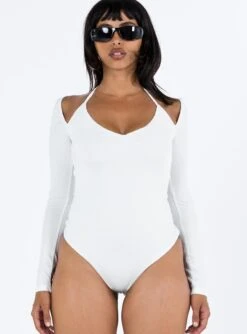 Shari Bolero Bodysuit White -Princess Polly Shop 5 modelinfo bodor us4 1238a881 7b17 49b9 9a7b be1e431a9b43