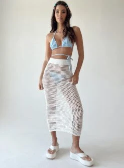 Princess Polly Golda Crochet Maxi Skirt White -Princess Polly Shop 5 modelinfo cindy us2 c3a67b6b c4dc 4fa3 97d3 208f242601dc