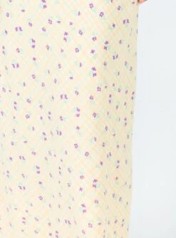 Princess Polly Shaneal Midi Skirt Yellow -Princess Polly Shop 5 modelinfo elise us2 406c8913 a174 4a70 b7f9 c012043ebfdb