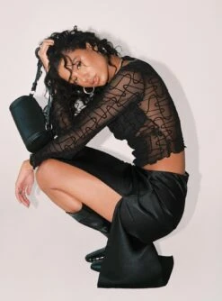 Princess Polly Cleo Lavoe Midi Skirt Black -Princess Polly Shop 5 modelinfo kiele us4 b884f39a db4b 4508 adbb dfd9834b3a1b