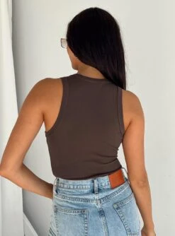 Classic Bodysuit Brown -Princess Polly Shop 5 modelinfo paris us2 64c7a895 9a97 4f32 8881 7f0d052d9ce0