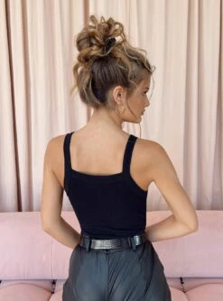 Lindsey Bodysuit Black -Princess Polly Shop 6 modelinfo elise us2 5d000c6f c434 4431 b957 0fcbdc89248a