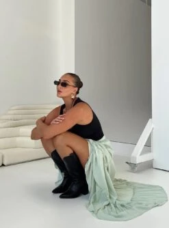 Princess Polly Miriah Maxi Skirt Sage -Princess Polly Shop 7 modelinfo mikayla us8 75f38040 d0fc 4f7b ba44 18d51d66ba74