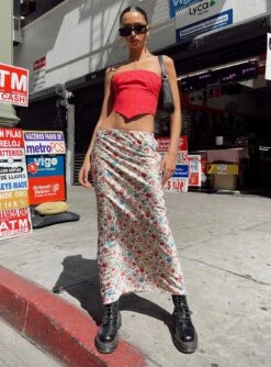 Princess Polly Celena Maxi Skirt Floral -Princess Polly Shop Celena Maxi Skirt Floral 2